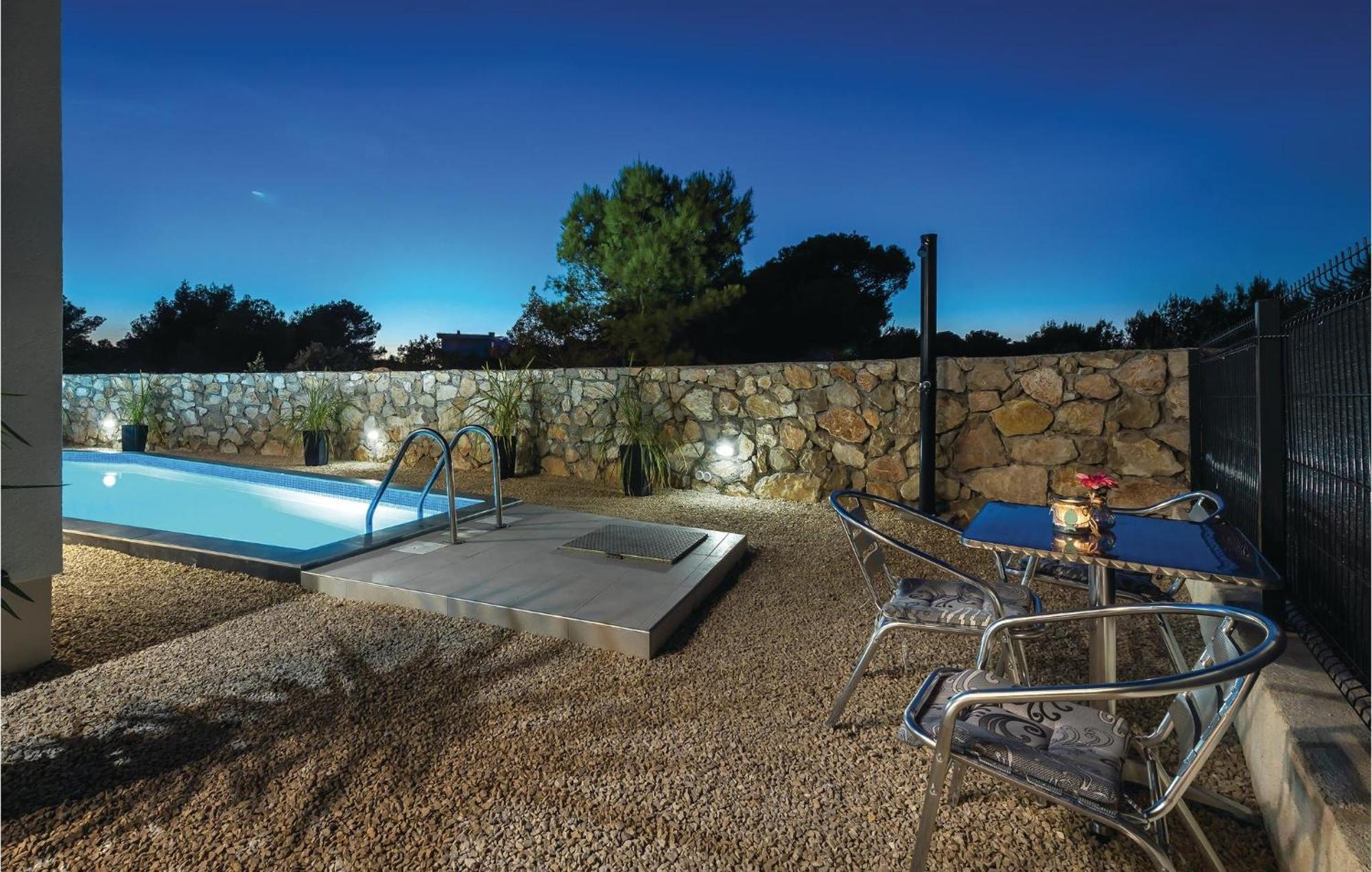 4 Bedroom Beautiful Home In Sibenik Exterior photo