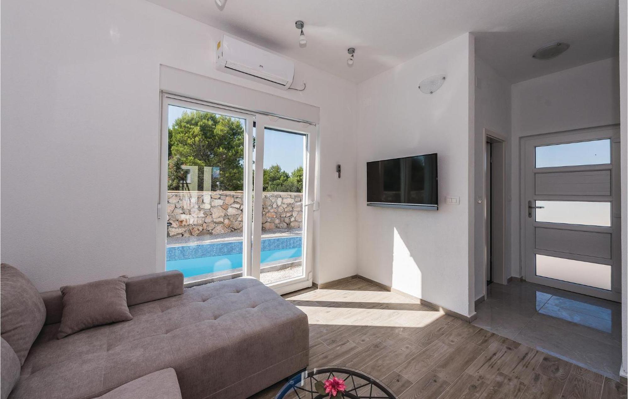 4 Bedroom Beautiful Home In Sibenik Exterior photo