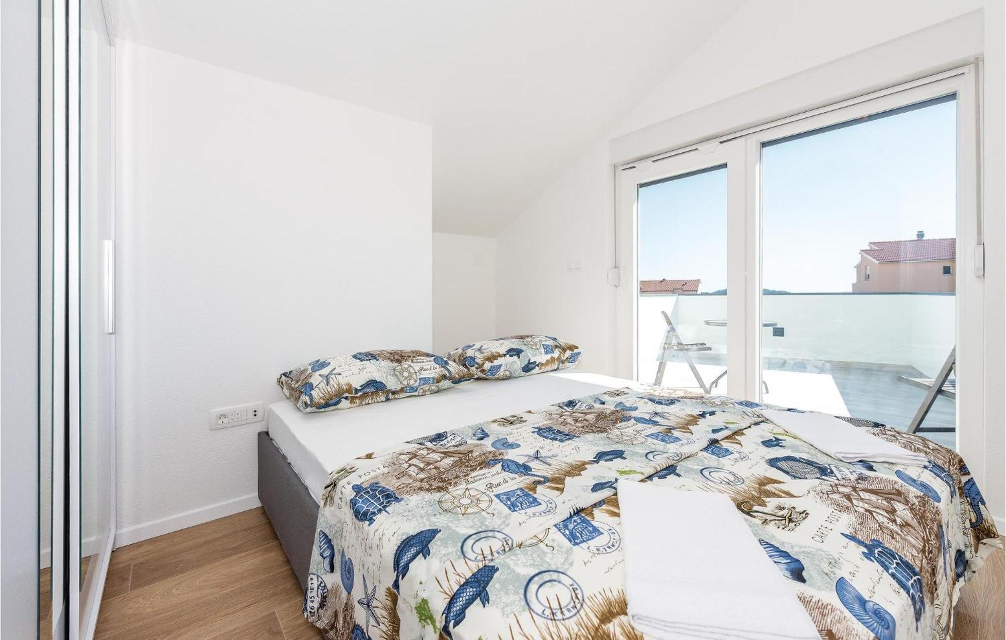 4 Bedroom Beautiful Home In Sibenik Exterior photo