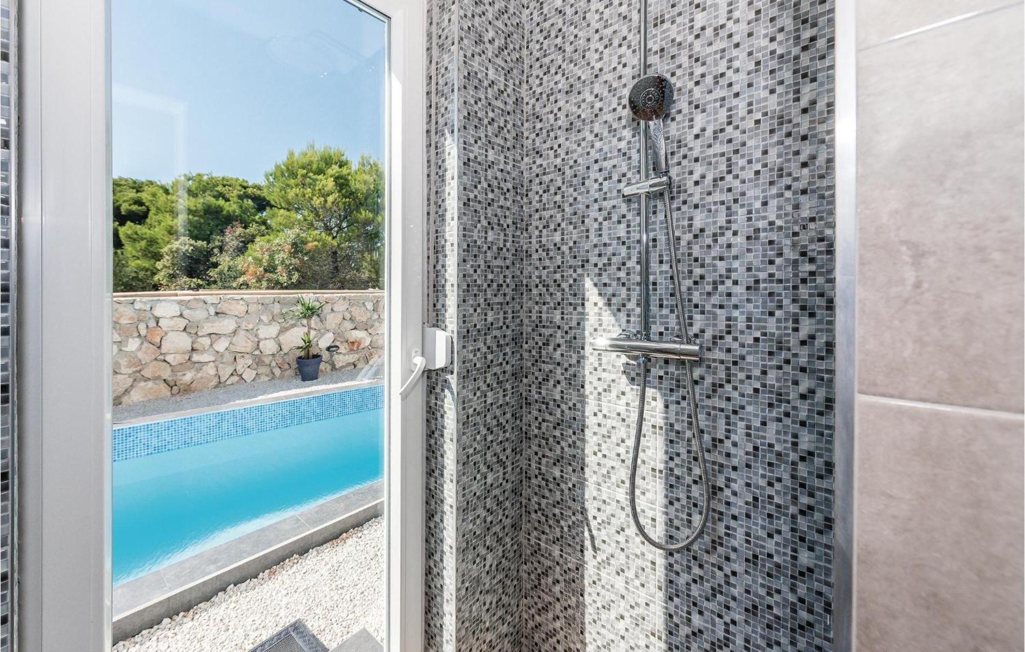 4 Bedroom Beautiful Home In Sibenik Exterior photo